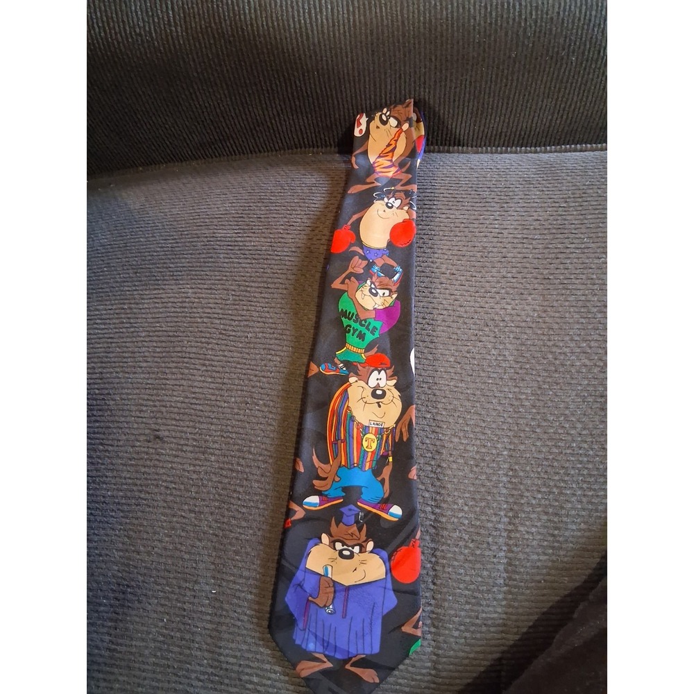 LOONEY TUNES MANIA Vintage FOOTBALL TAZ Neck TIE Vintage Neckwear